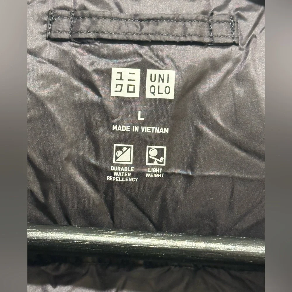 UNIQLO PUFFTECH Compact Black Ultra lightweight Men’s Vest w/ Pouch, Size: Large